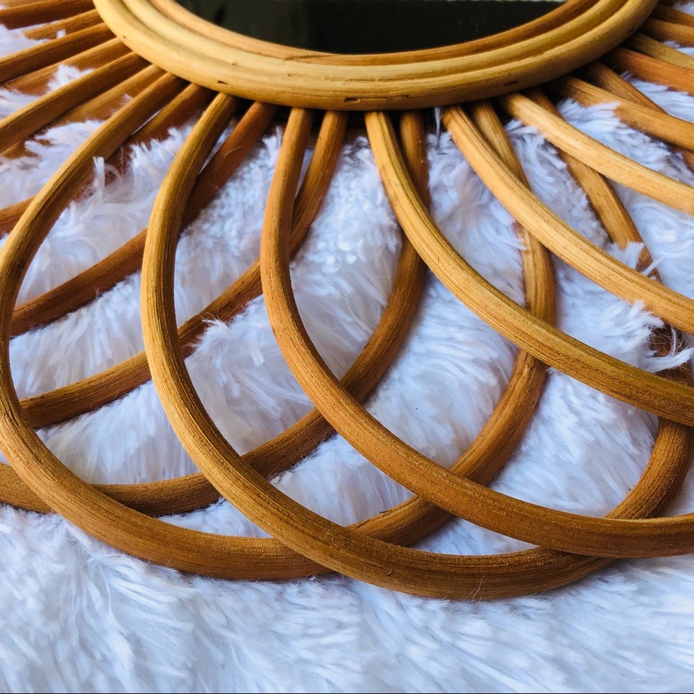 Large Round Rattan Mirror 22.5” - Picture 6 of 12